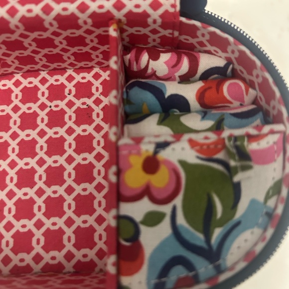 Vera Bradley Travel Jewelry Case - Picture 4 of 5
